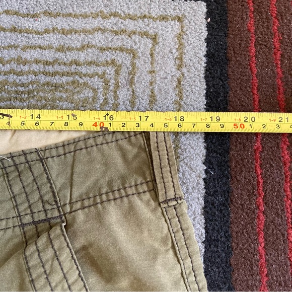 WearFirst Men's Olive Stone Convertible Zip Off Cargo Pants Shorts Size 34x30 - Picture 9 of 12